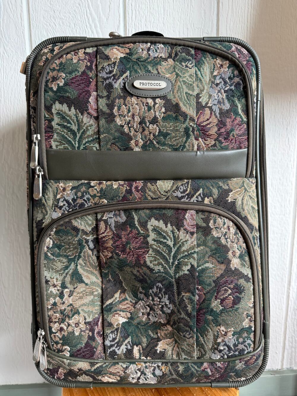 Vintage Protocol Tapestry Floral Rolling Suitcase Carry On Luggage Wheeled 90s